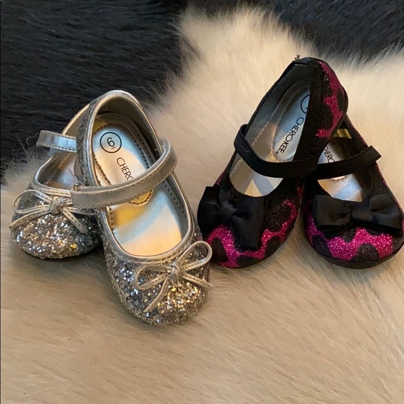 Pair of toddler girl sparkle shoes. EUC! - Picture 2 of 6